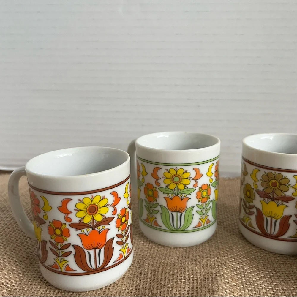 Vintage Stylecraft espresso mugs from Japan 1970s four